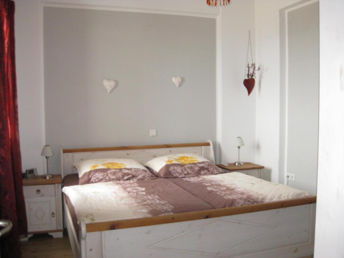 Astra-Ferienhaus Mit Grosser Dachterrasse Und Top-Ausstattung In Nas Armenistis  Exterior foto